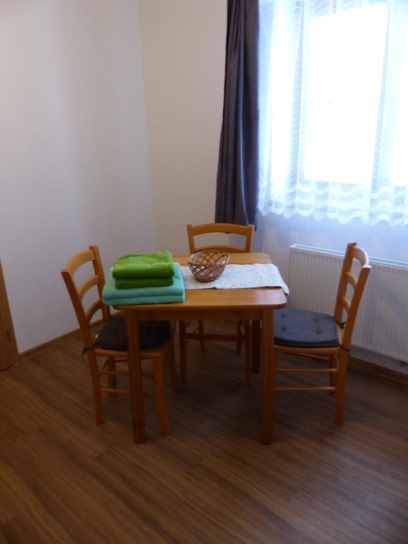Haus Tolstejn Apartment Jiřetín pod Jedlovou Bagian luar foto