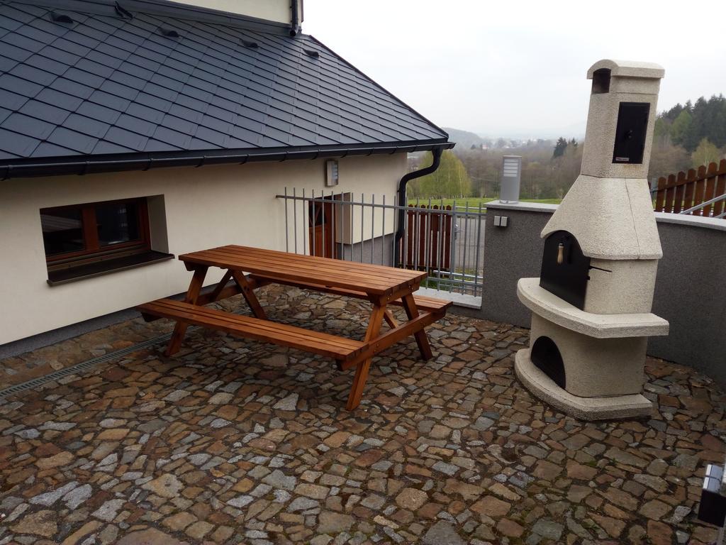 Haus Tolstejn Apartment Jiřetín pod Jedlovou Bagian luar foto