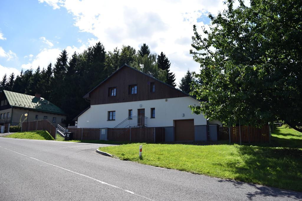 Haus Tolstejn Apartment Jiřetín pod Jedlovou Bagian luar foto
