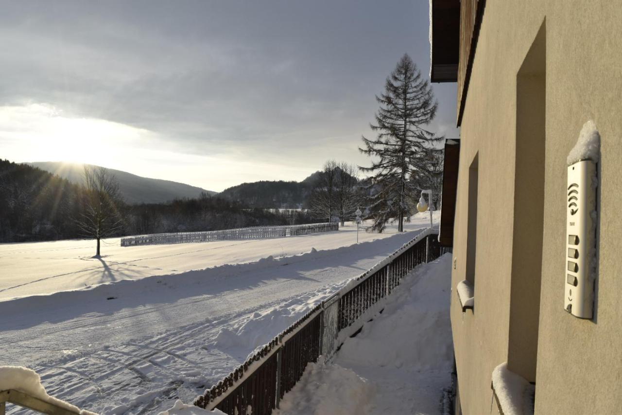 Haus Tolstejn Apartment Jiřetín pod Jedlovou Bagian luar foto